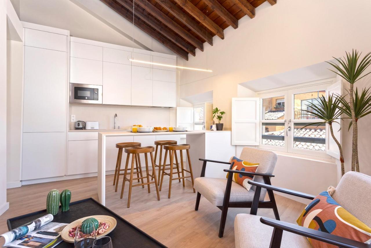 Apartamentos Thyssen Cisneros By Rent Me Málaga Exterior foto