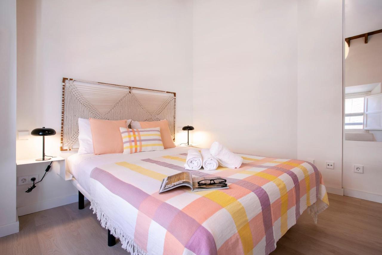 Apartamentos Thyssen Cisneros By Rent Me Málaga Exterior foto