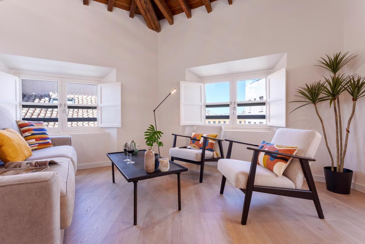 Apartamentos Thyssen Cisneros By Rent Me Málaga Exterior foto